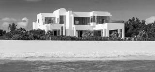 Home right on Meads Bay beach - 0