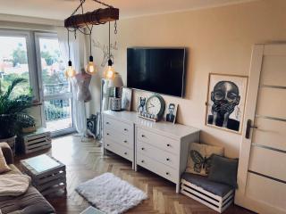 Artystyczne mieszkanie - 7