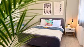 Sophisticated 2BR Stay with Views of Casa Poporului - 9