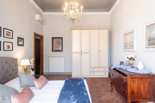 The Golden Suite , Cathedral View - 1