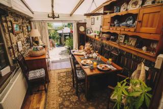 Coachman's Cottage B & B - 2