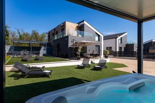 Villa Porta Verde - Private Pool and Jacuzzi - 9