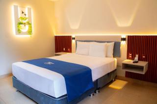 Laguna Azul Hotel & Suites - 0