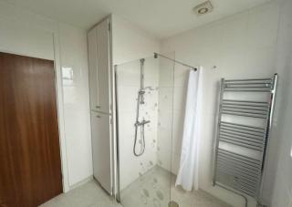 Cozy Retreat Room, sheared house - 2