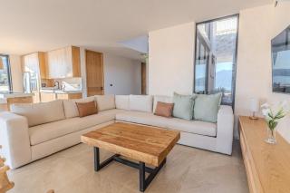 Casa Ambar Luxury Lake View Villa Pool Design - 4