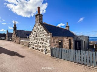 Writer's Retreat, Rosehearty - 1