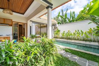 3BR Bali Retreat 2 Pool Villas Near Green School - 4