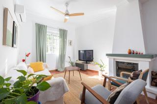Central House with Terrace & Patio by ELE Apartments - 9