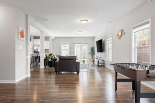Modern Home Near Broad Ripple - 7