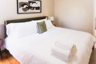 Cozy 1 Bedroom Apartment-Direct Bus to NYC - 1