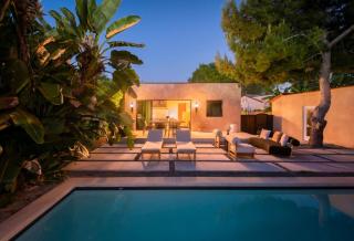 NEW Leimert Park Home with Pool, Spa and Skylights - 8