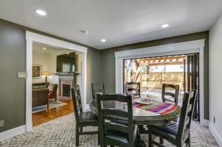 Fire Pit & Pergola! Renovated Brick Beauty By TTU - 7