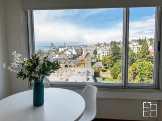 Dpto Moderno Céntrico con vista al Lago - 7