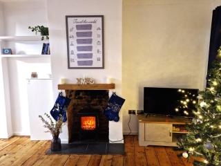 Eco-Friendly Norwich Home Parking & Fast Wi-fi - 2