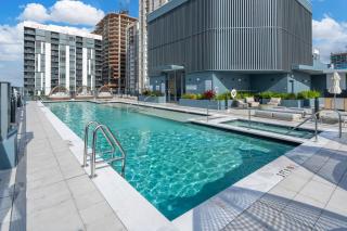 Brand New Downtown Studio - Prime Location - 8