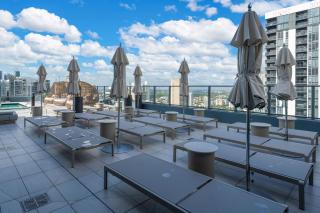 Brand New Downtown Studio - Prime Location - 5