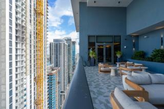 Brand New Downtown Studio - Prime Location - 3