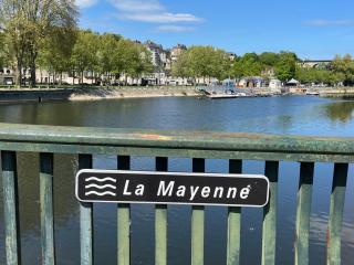 L'Entrée des Artistes Chambre avec terrasse et salle de bain- LAVALOC - 1