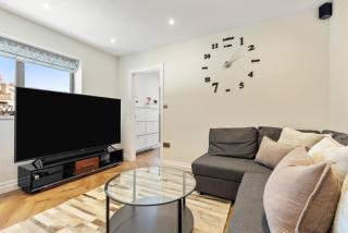 Stylish 1Bed Getaway with Free Parking - 5