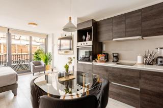 Departamento Suite moderno con ubicación privilegiada en el centro de Santiago, cercano a Palacio De La Moneda y lugares turísticos de la ciudad CON AIRE ACONDICIONADO - 2