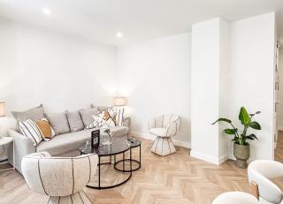 Modern 2-Bed Apartment, Heart of Málaga REMS - 2