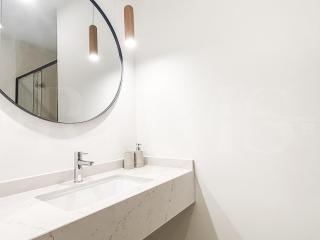 Modern 2-Bed Apartment, Heart of Málaga REMS - 1