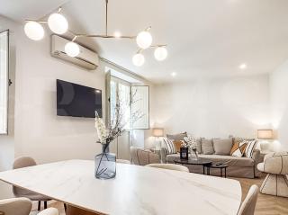 Modern 2-Bed Apartment, Heart of Málaga REMS - 4