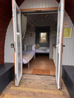 Little Green Glamping Pod - 1
