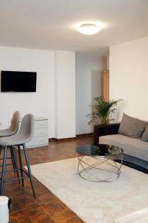 Stay in the heart of Bucharest Old Town Experience - 3