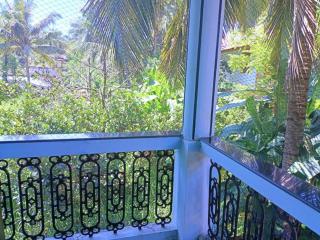 Green Building Deluxe 1BHK & 2BHK Apartment Ac WI-FI Viila - 3