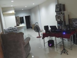 Sunset Groove Cafe - 4