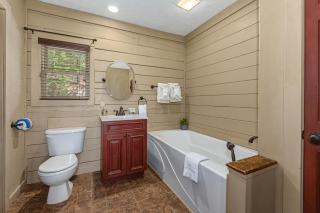 Another Day in Bearadise By Stony Brook Cabins - 7