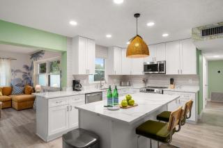 Heated Pool Villa Clearwater Beach - 8