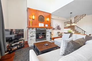 Les Eaux - 2bdrs W Pool & Hot Tub Near Village - 0