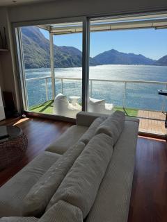 Attico con vista panoramica sul lago - due camere - 0