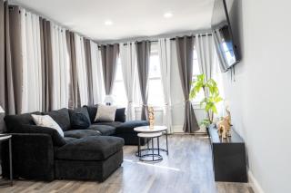 Spacious 3BR Near NYC Free Parking Stadium 10 Min - 7