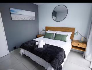 Oceanfront Elegance - 9