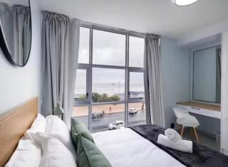 Oceanfront Elegance - 5