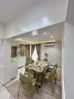 Glover Apartments - 7