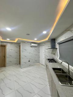 Glover Apartments - 6