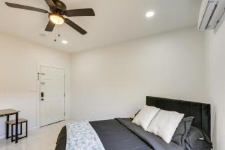 SPI Stay in Entertainment District, Pets Welcome! - 5