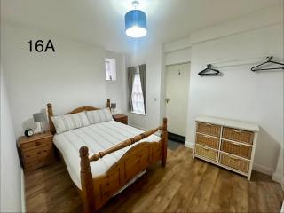 Dorchester Town Centre Entire Apartment - 3