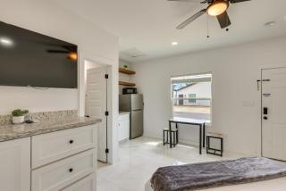 Surf, Swim, Stay! South Padre Studio Near Beach - 1