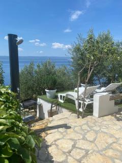 Apartmant with sea view and beach infront - 1