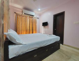 Hotel Star Spandan Inn, Near Axis Mall - 2