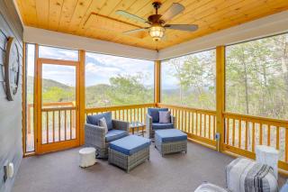 Escape w/ Hot Tub, Mtn Views: 5 Mi to Urban Trail - 8