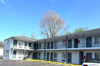 Railroad Inn Amory Near Tupelo MS - 7