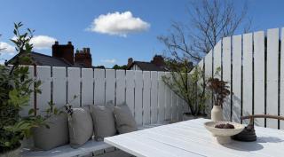 Elegant City Home| Roof Top Terrace | Parking - 7