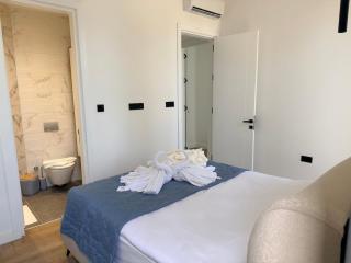 Modern 3 odalı, 2 yatak odalı sıfır lüks daire - 9