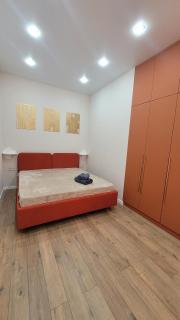 Апартаменты с дизайнерским ремонтом - 2